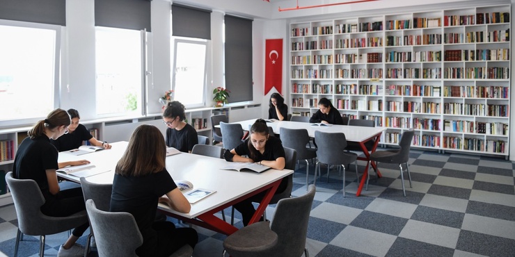 OKULLARDAKİ KÜTÜPHANELERİN VERİMLİLİĞİNİ ARTIRMAK İÇİN ÇALIŞMA BAŞLATILDI
